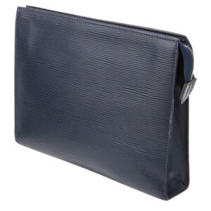 Louis Vuitton
Epi Leather Portfolio 26
